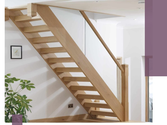 Изготовление деревянных лестниц под ключ в Крымске для дома