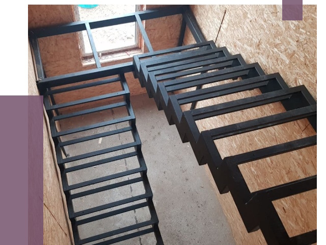 Демонтаж лестниц на металлокаркасе в Крымске от 7461 руб. за м²