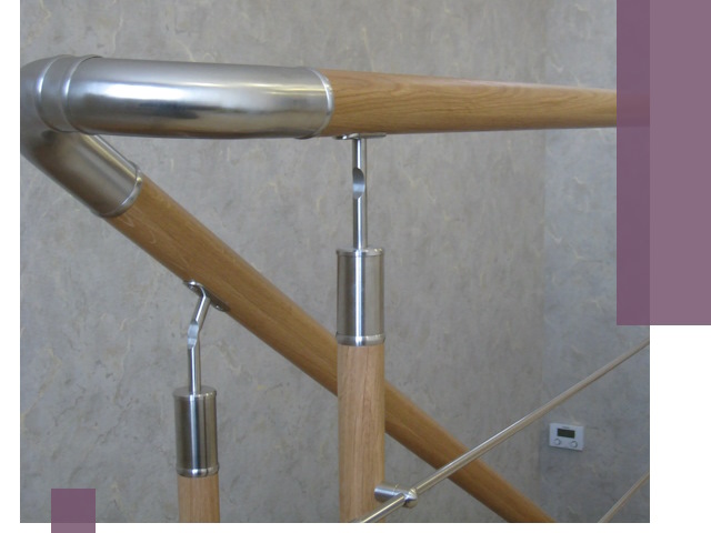 Комбинированные перила на заказ в Крымске — монтаж и производство