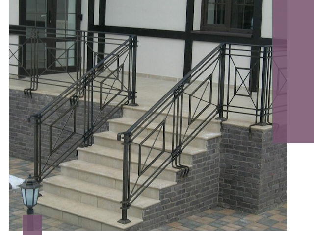 Перила для крыльца в Крымске — монтаж, изготовление и установка